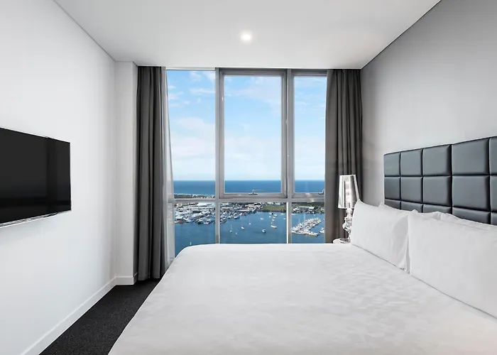 Ocean One-Bedroom Queen Suite