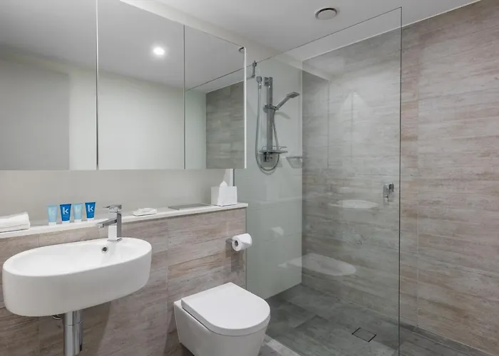 Ocean One-Bedroom Queen Suite